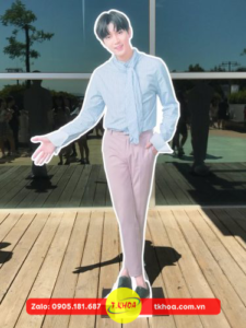 standee2