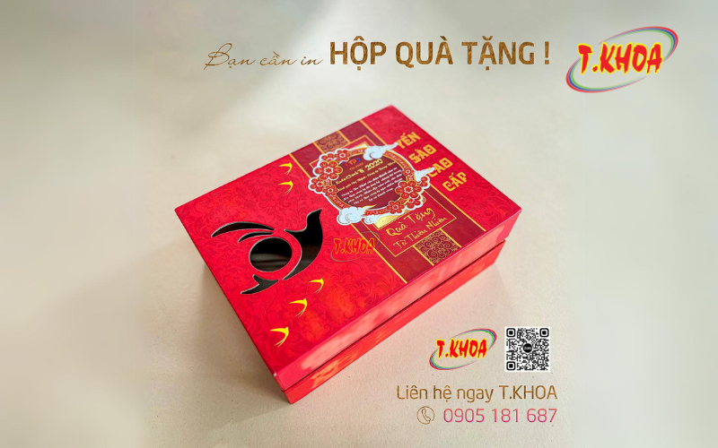 Hộp quà Tết được thiết kế và in ấn với màu sắc tươi tắn và hình ảnh ý nghĩa